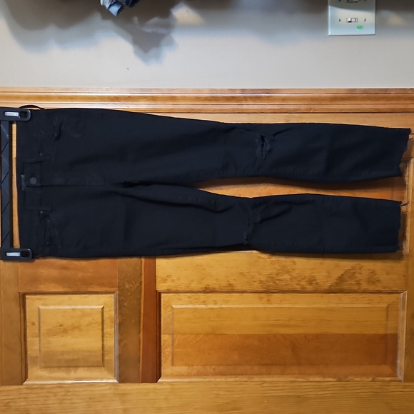 MOTHER Looker Ankle Fray Distressed Low-Rise Black Jeans - Picture 4 of 14